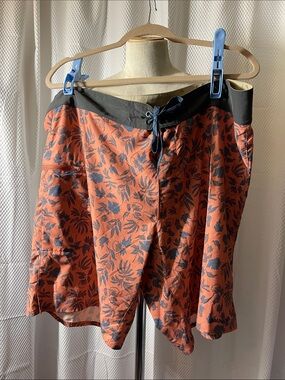 Patagonia Orange Floral Board Shorts with gray Waistband Mens size 40